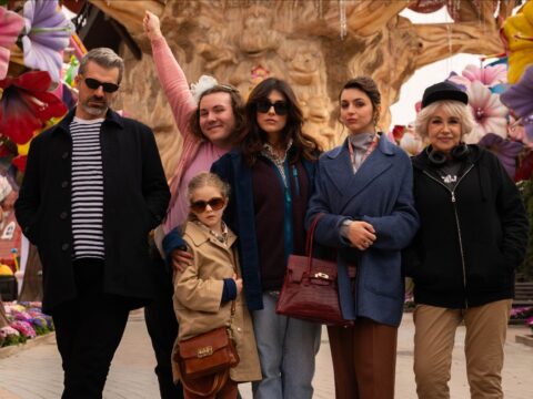 Una famiglia sottosopra di Alessandro Genovesi con Luca Argentero, Valentina Lodovini e Licia Maglietta nelle sale dal 5 dicembre