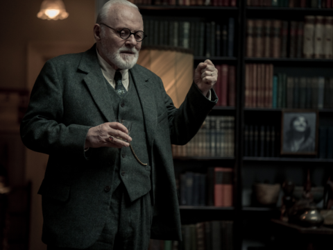 Freud - L'ultima Analisi, di Matthew Brown, in uscita il 28 novembre distribuito da Adler Entertainment